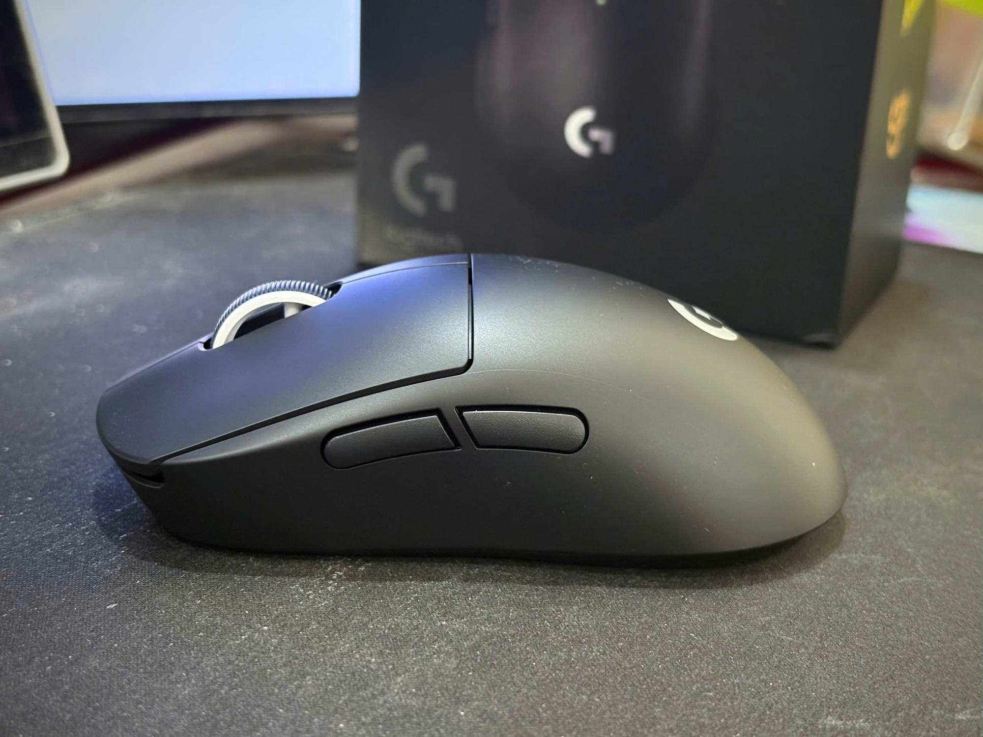 Logitech Pro X Superlight 2C: Chuột gaming