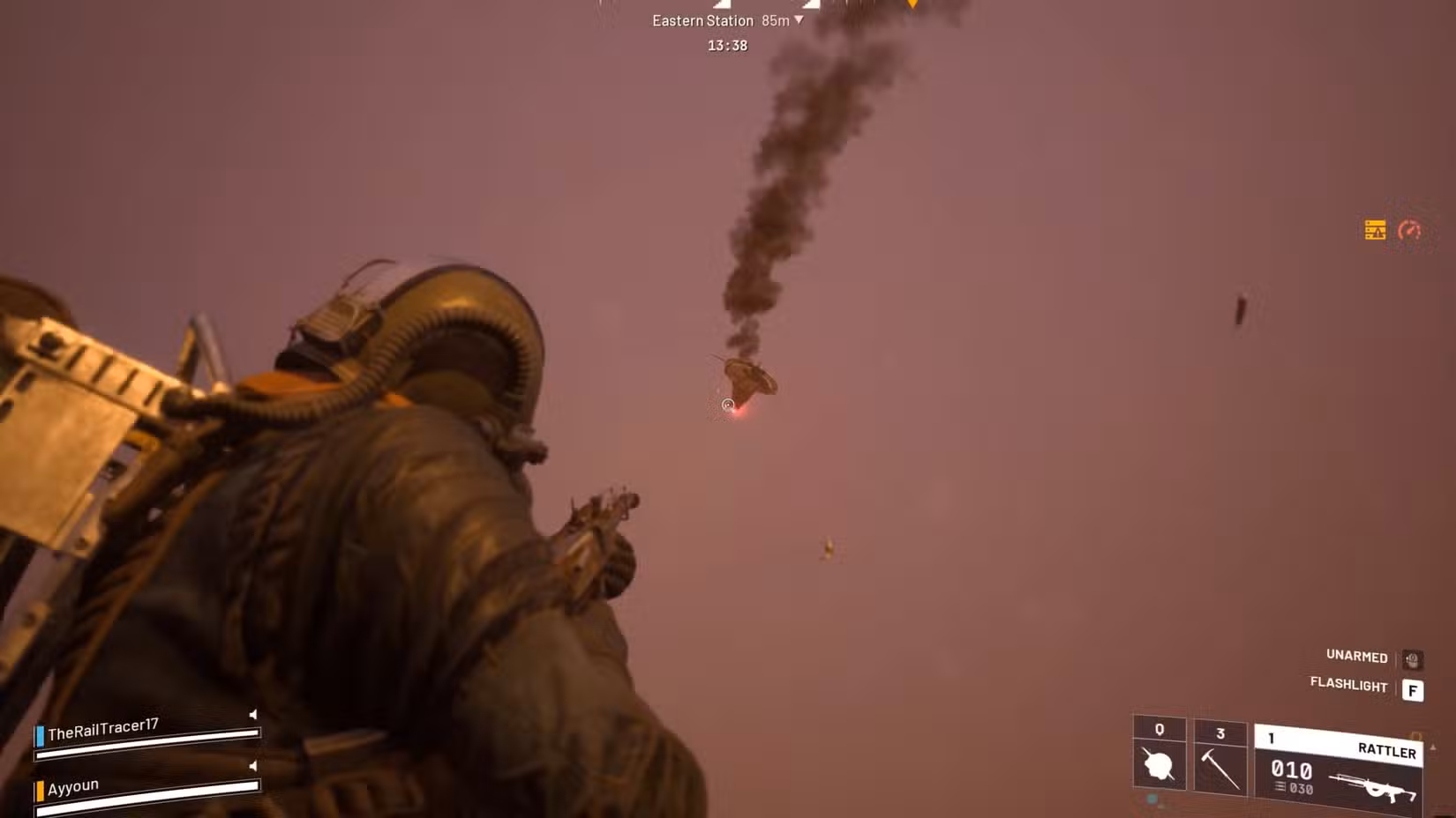 Game tủ giữ khoảng cách với Bombardier và sử dụng vũ khí để bắn hạ các Spotter