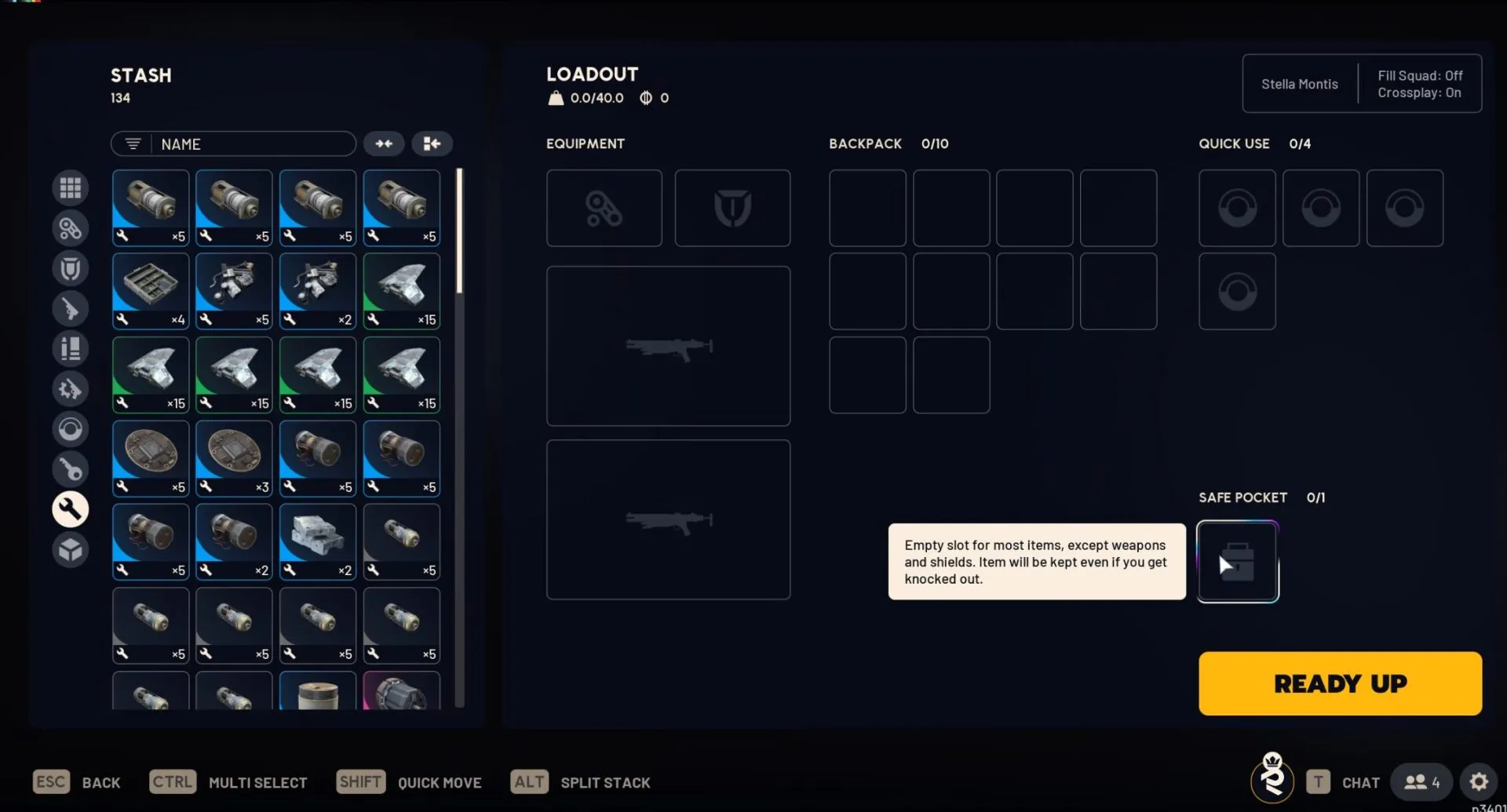 Game thủ có 2 lựa chọn bao gồm loadout cơ bản có Safe Pocket hoặc loadout miễn phí
