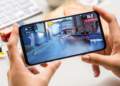 Khi smartphone tầm trung "thách thức" game bom tấn